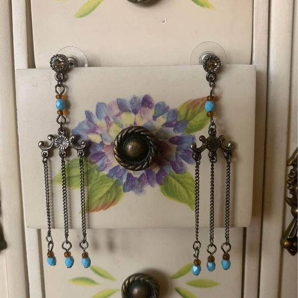 Women’s dangle earrings - Picture 2 of 4